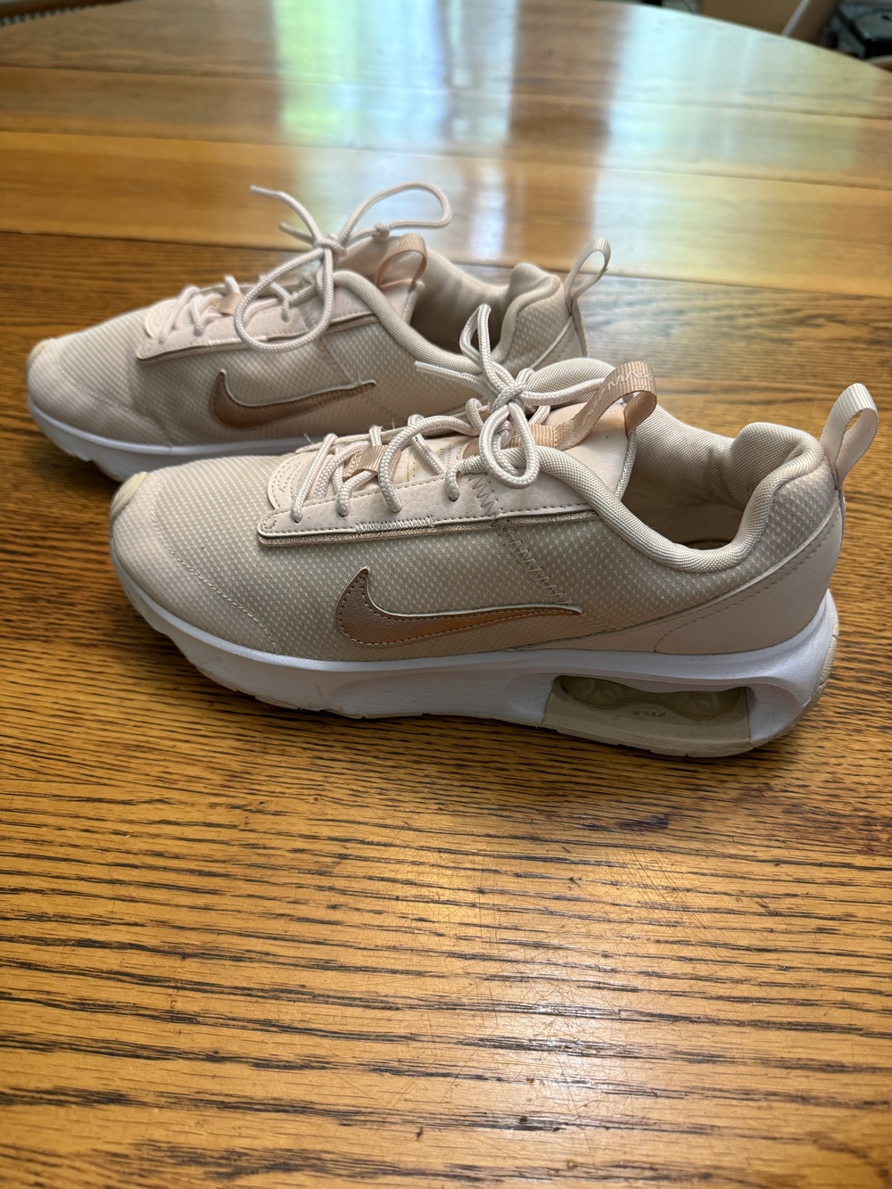 Nike Air Max Motiva Shoes Womens Size 8.5 Beige Pink Running Sneakers DZ7288-600